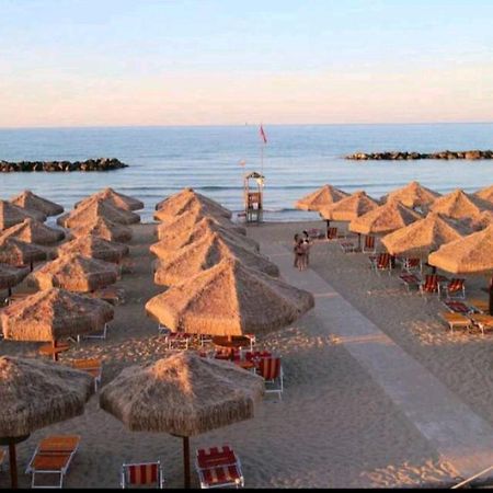 Donata Dal Mare Apartment Francavilla Al Mare Luaran gambar